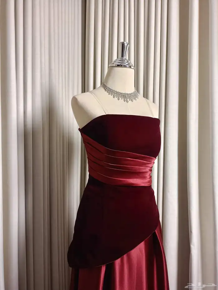 فستان احمر مخمل 1