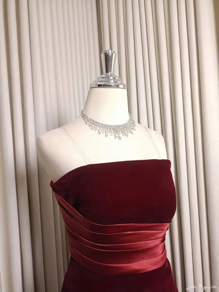 فستان احمر مخمل 3