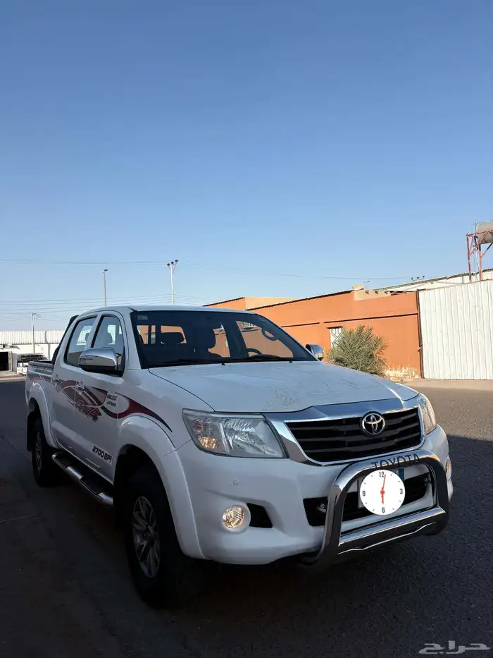 للبيع هايلوكس 2015 سعوديه شبه مخزنه 1