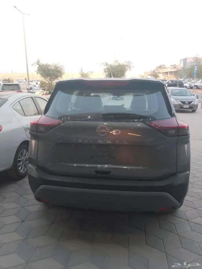 نيسان اكس تريل 2025 SV بلس كاش واقساط 4