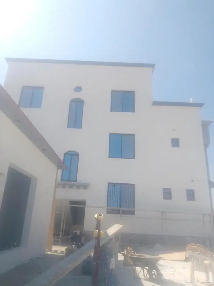 احمد لعمل البرفين والدهانات 4