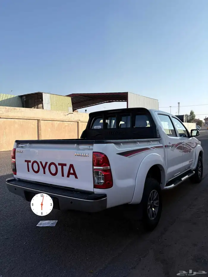 للبيع هايلوكس 2015 سعوديه شبه مخزنه 9