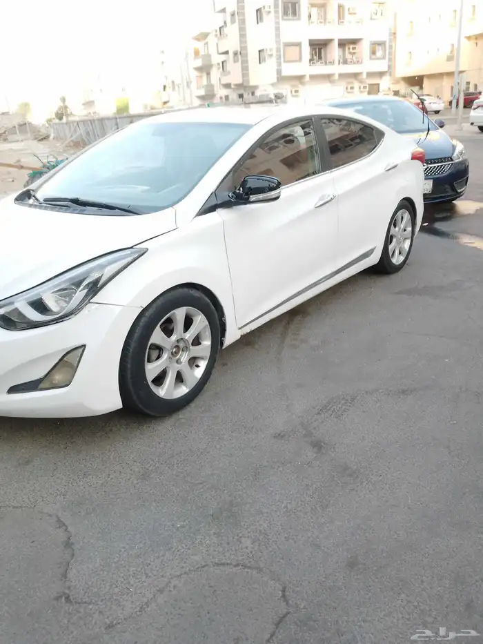 Hyundai Elantra 2013 1