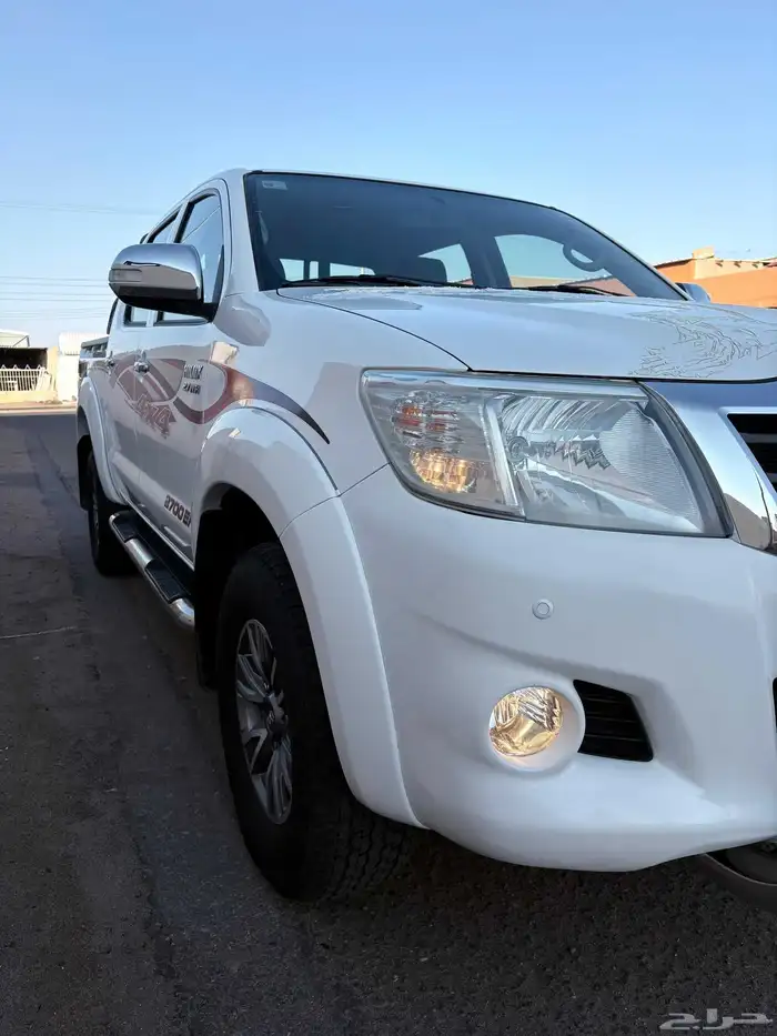 للبيع هايلوكس 2015 سعوديه شبه مخزنه 4