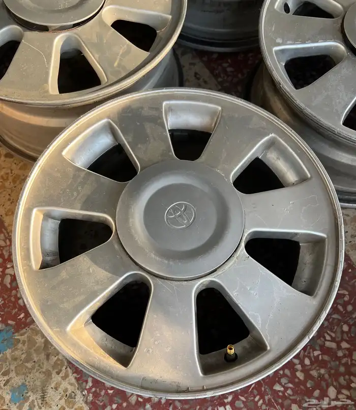 جنوط كامري كامله مع غطيان اصلي 2005 8