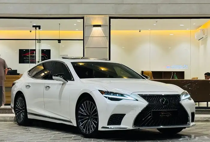 لكزس LS350 2025 عبداللطيف جميل ( بحالة الوكالة ) 0