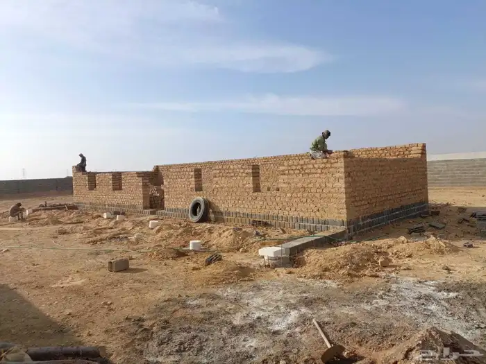 بناء وترميم بيوت الطين والحجر والاسقف اثل وجريد لياسه طينيه 25