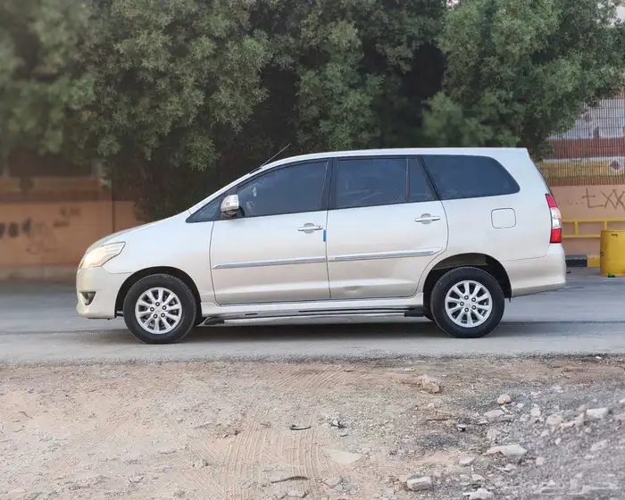 تويوتا انوفا 2013 2