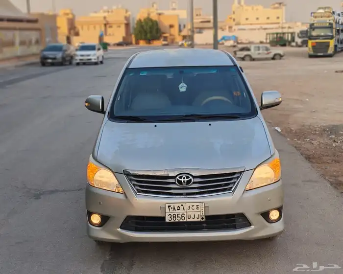 تويوتا انوفا 2013 0