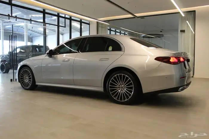 مرسيدس E200 2024 4