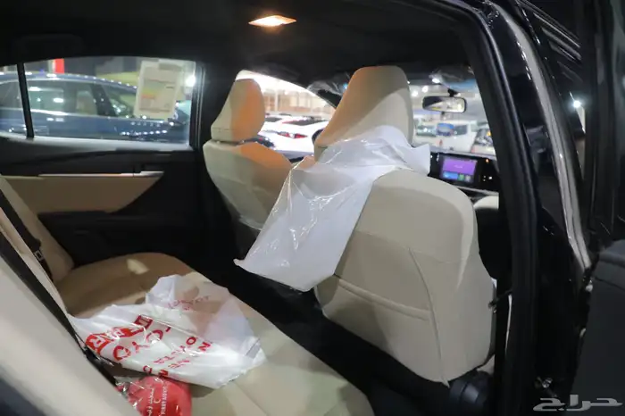 تويوتا كامري E استاندر 2025 اسود ) اقل سعر ) 17