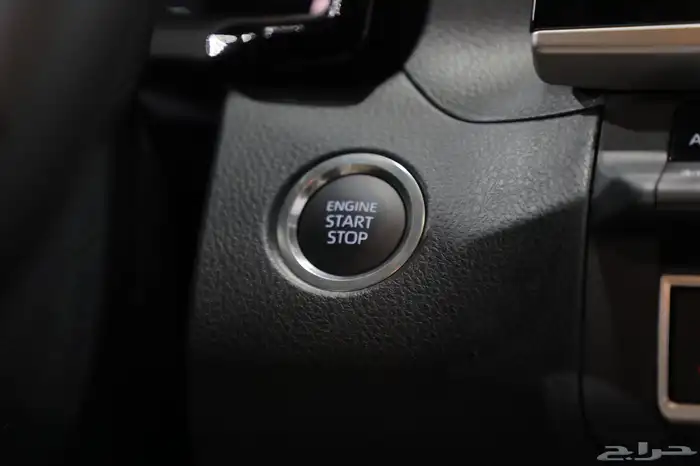 تويوتا كامري E استاندر 2025 اسود ) اقل سعر ) 14