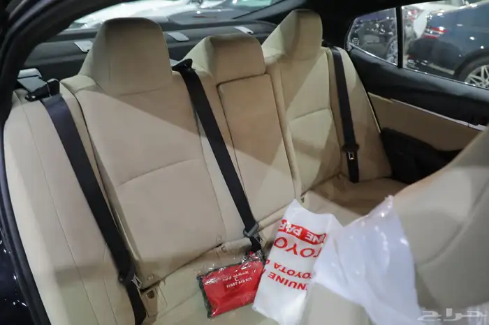 تويوتا كامري E استاندر 2025 اسود ) اقل سعر ) 15