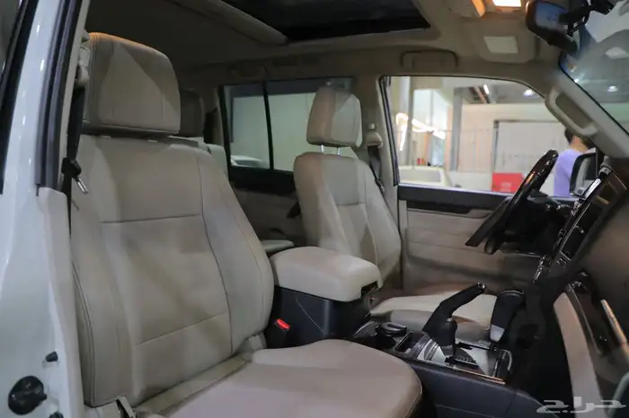 ميتسوبيشي باجيرو 2019 فل كامل 16