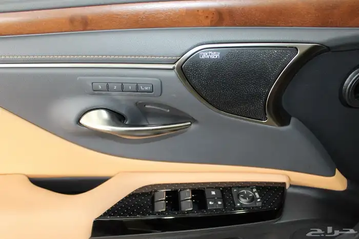 لكزس - ES350 DD - خليجي - 2025 - فل كامل 46