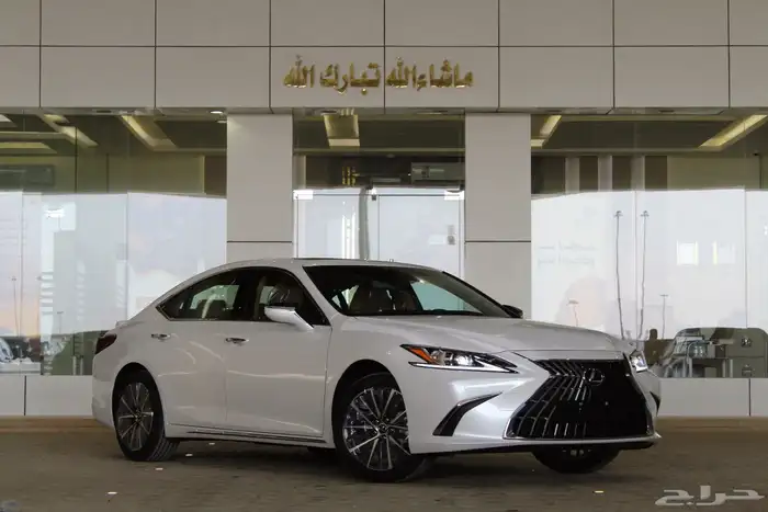 لكزس - ES250 لاكجيري - 2025 - نص فل - خليجي 9