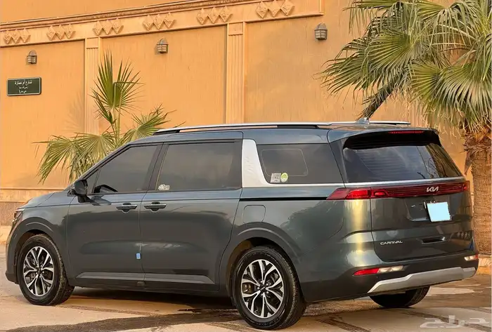 كيا كرنفال فل كامل موديل 2022 9