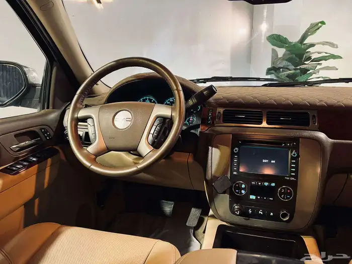 يوكن 2011 SLT نظيف وبحاله ممتازه 9