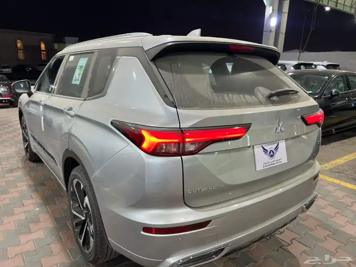 ميتسوبيشي اوتلاندر بريميوم 2025 كاش _أقساط جميع البنوك وشركا 4