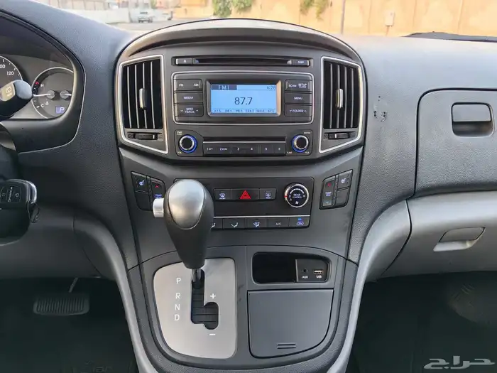 هيونداي H1 ديزل 12 مقعد موديل 2021م وارد كوريا 18