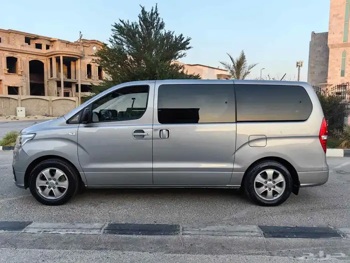 هيونداي H1 ديزل 12 مقعد موديل 2021م وارد كوريا 0