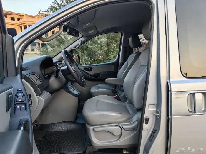 هيونداي H1 ديزل 12 مقعد موديل 2021م وارد كوريا 5