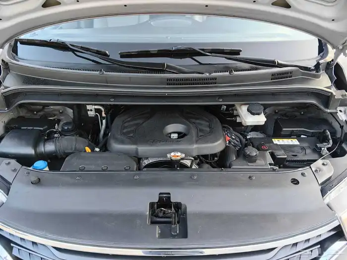 هيونداي H1 ديزل 12 مقعد موديل 2021م وارد كوريا 24