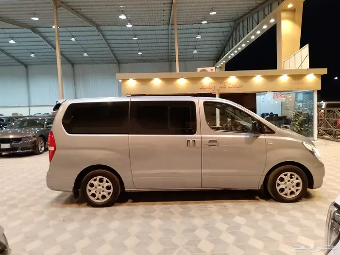 باص اتش ون 1 ديزل موديل 2015 مكينه موظبه وكاله كل شي التوضيب 4