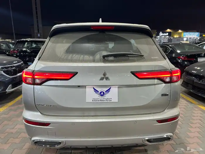 ميتسوبيشي اوتلاندر بريميوم 2025 كاش _أقساط جميع البنوك وشركا 5