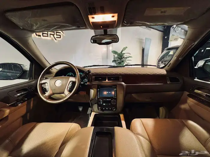 يوكن 2011 SLT نظيف وبحاله ممتازه 10