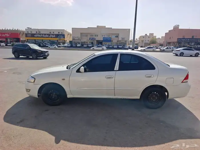 نيسان صني 2011 4