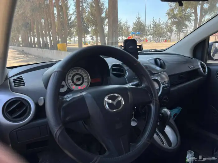 مازدا 2 2011 للبيع 8