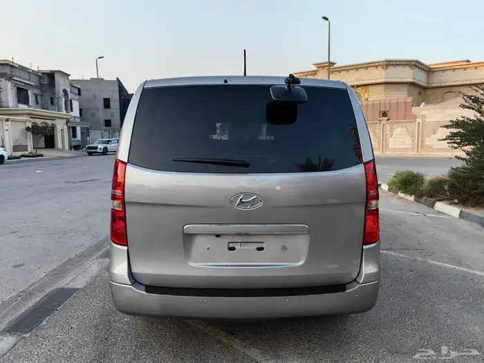 هيونداي H1 ديزل 12 مقعد موديل 2021م وارد كوريا 28