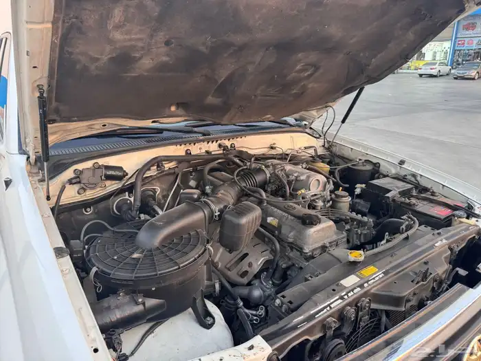 لاندكروزر جكسار 2000 نظيف قير عايدي 23