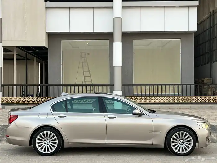 -BMW - Li730 - 2014 - بي ام دبليو سعودي - فل 4