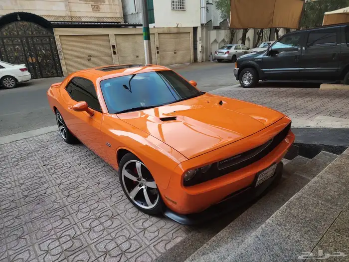 Dodge Challenger SRT 2014 2