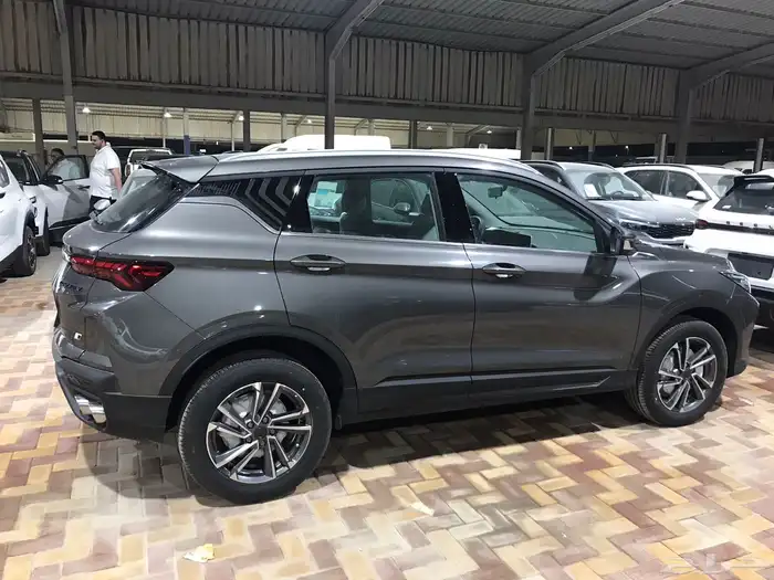 جيلي كولراي 2025 استاندر 1