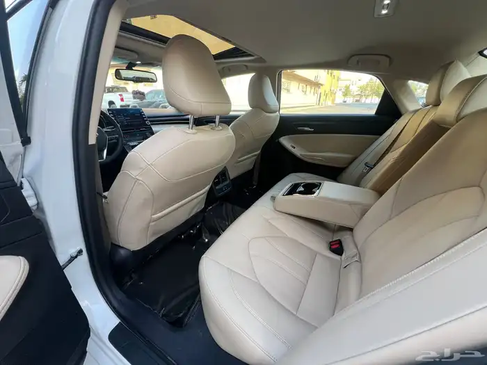 تويوتا افالون 2021 تورنق (بحالة ممتازة) 17