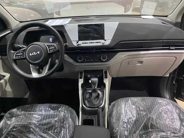 كيا كارينز استندر مطور سعودي 2025 5