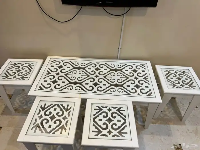 كنب وطاولة طعام للبيع 11