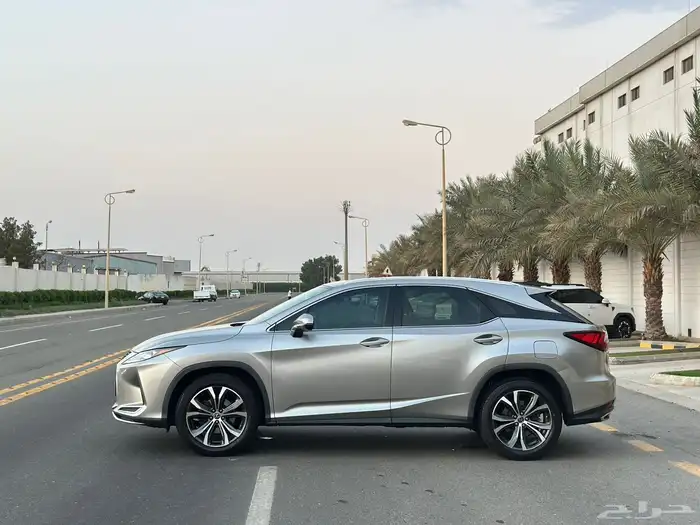 لكزس RX350 2021 6