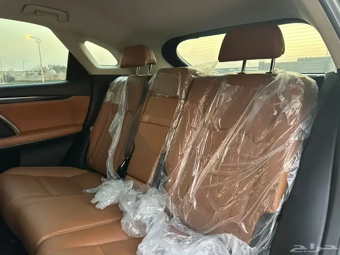 لكزس RX350 2021 18