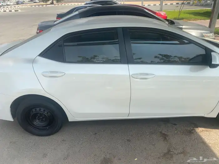 كورلا للبيع مستعملة ماشيه 205الف 0