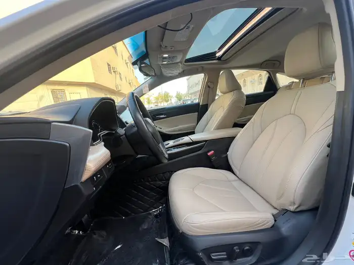 تويوتا افالون 2021 تورنق (بحالة ممتازة) 11