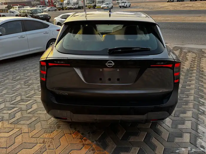 نيسان كيكس 2025 5