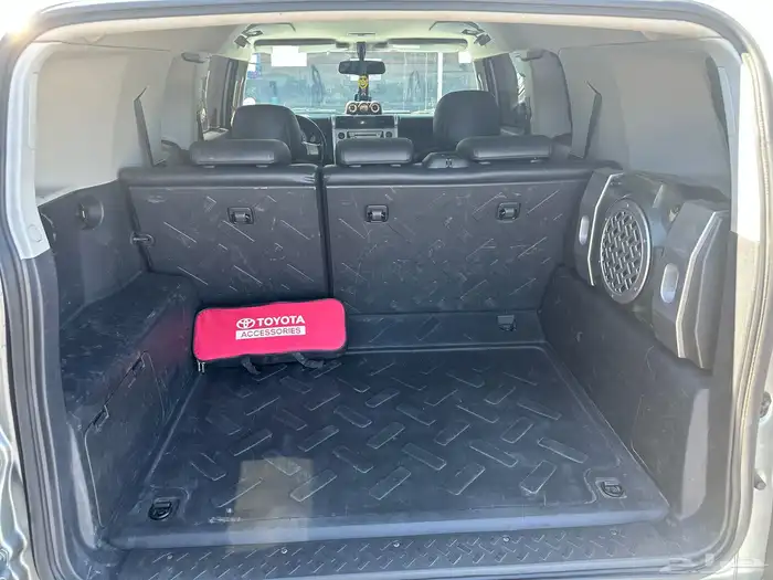 تويوتا اف جي 2010 2