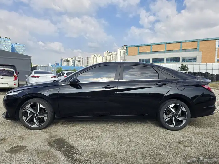 اللنترا 2021 بنزين فل كامل اعلى فئه 1