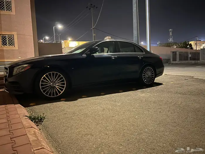 مرسيدس E300 2