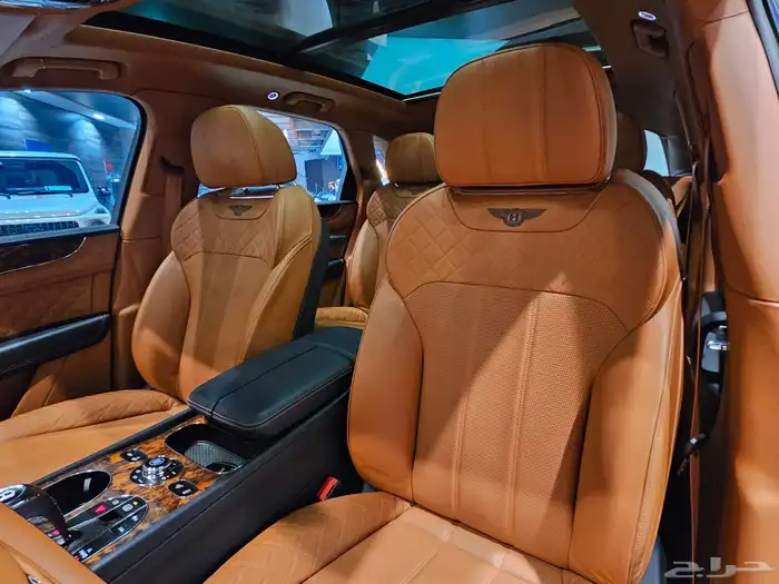 بنتلي Bentayga موديل 2017م (وارد ساماكو) 9