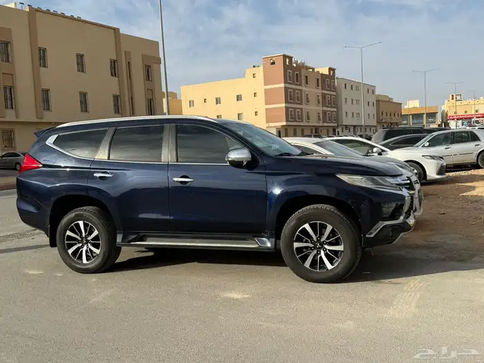 ميتسوبيشي مونتيرو 2018 6